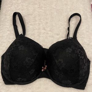 Victoria’s Secret 34DDD Black Lace Bra